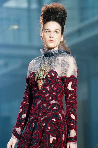 Look 97